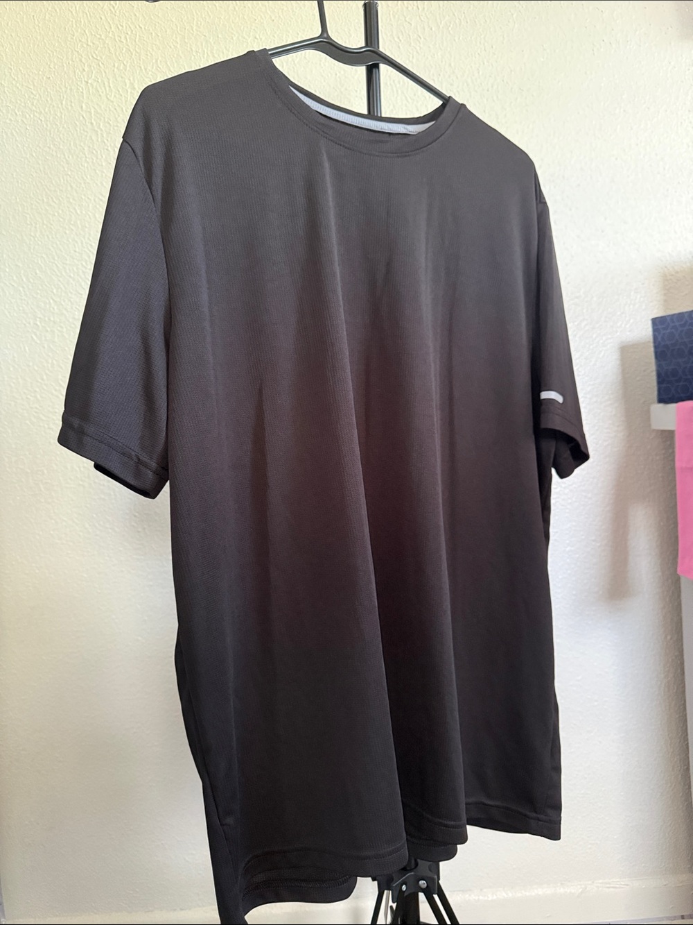 Athletic Works Black Short Sleeve Crewneck Tee